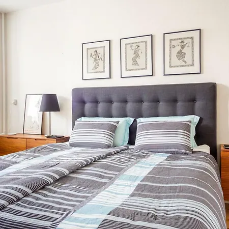 Beautiful 1 Bedroom With Terrace Апартаменты *