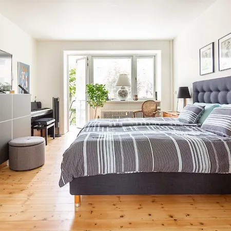 Beautiful 1 Bedroom With Terrace