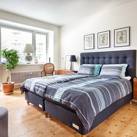 Beautiful 1 Bedroom With Terrace *